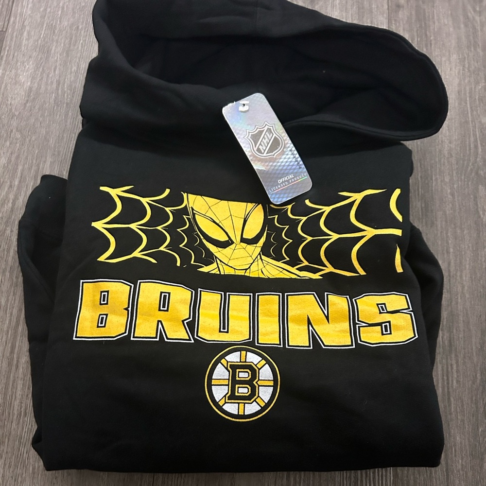Boston Bruins and Spiderman Collab Pullover Youth Hoodie Large